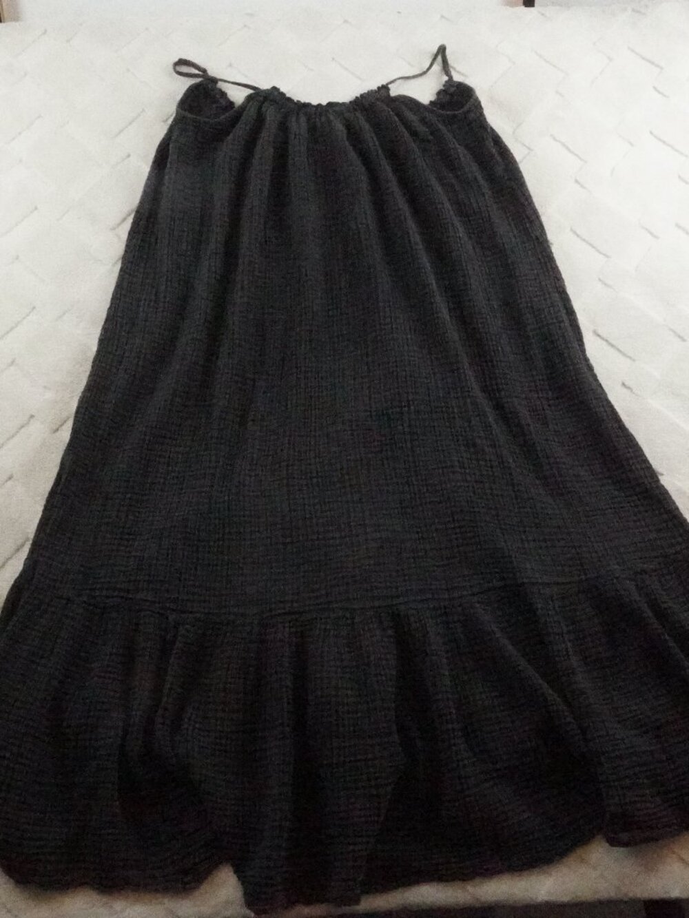 Anthropologie Ruffled Textured Tiered Midi Dress Womens XXS Black